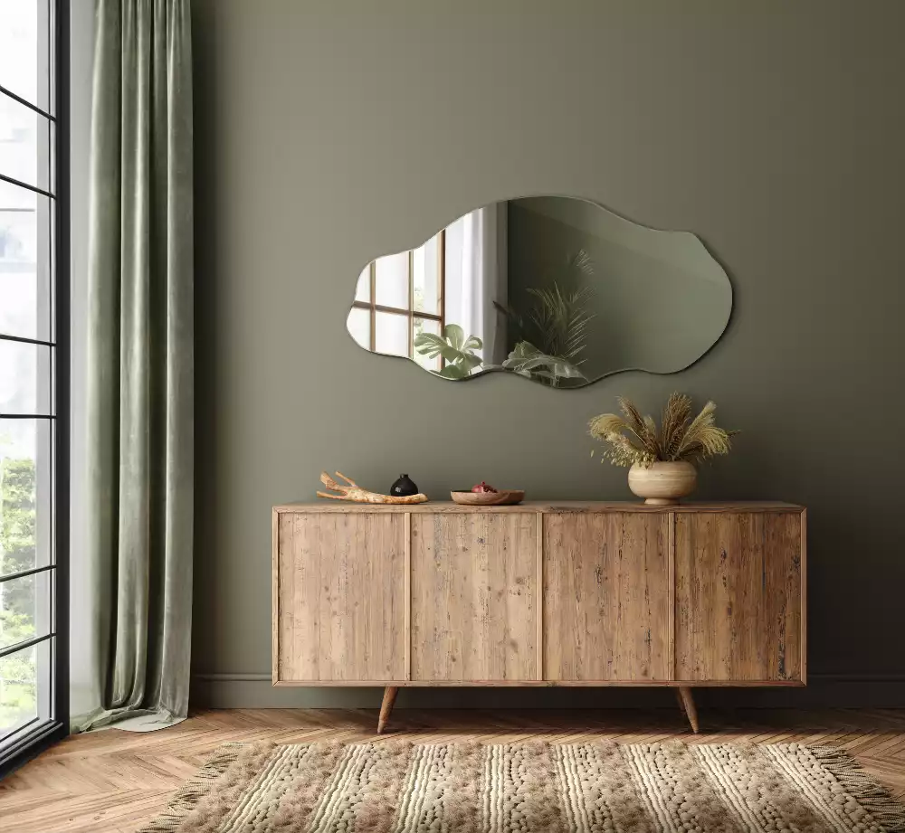 Nietypowe lustro ścienne jako oryginalna dekoracja