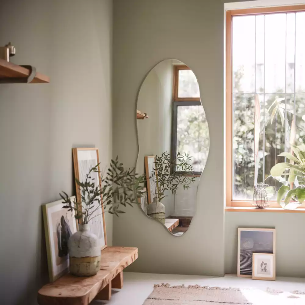 Lustro w kształcie organicznym jako efektowny dodatek