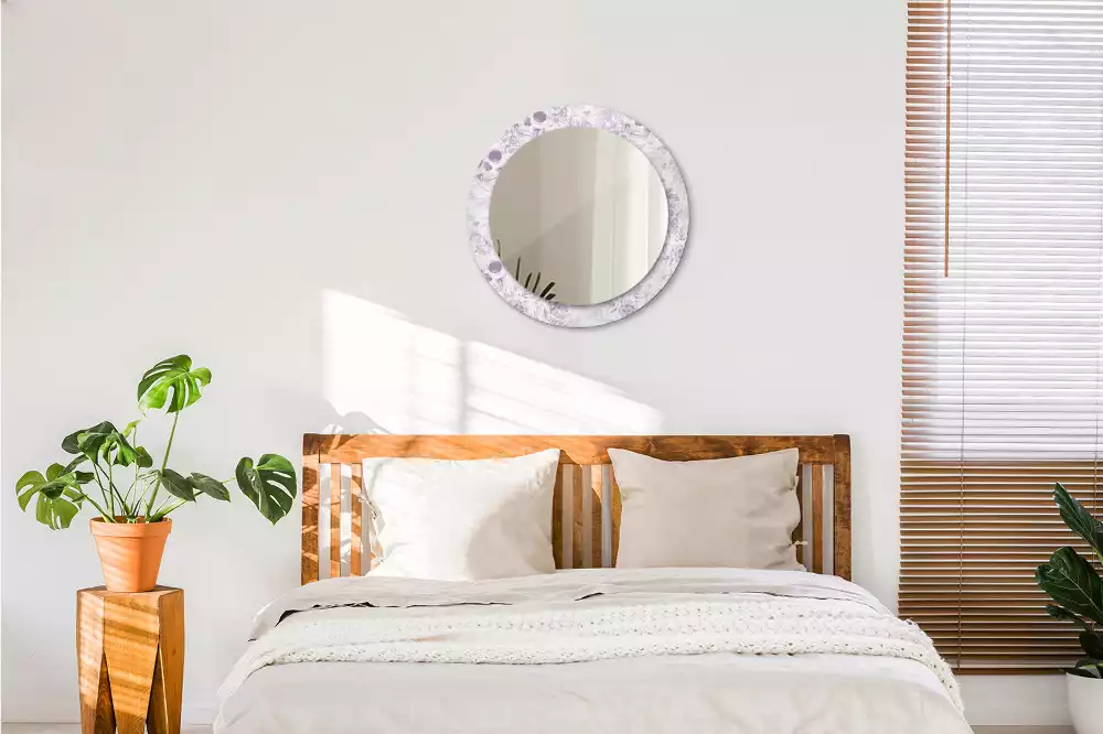 Lustro w okrągłej ramie z nadrukiem czaszek