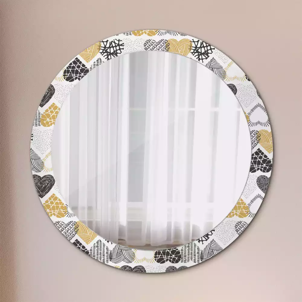 Lustro w ramie z nadrukiem w kształcie serc w stylu doodle