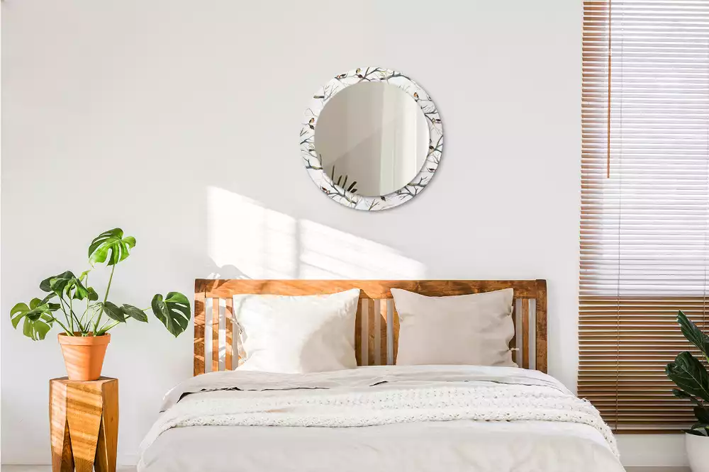 Lustro z drukowaną ramką z motywem wróbelków i gałęzi