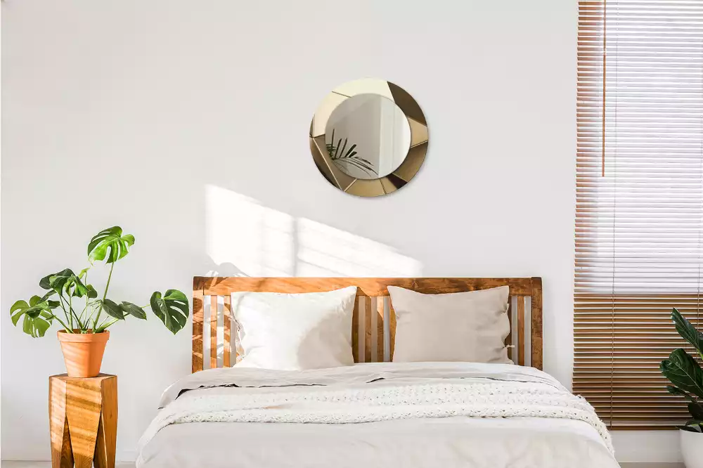 Lustro z drukowaną ramką w motywie nowoczesnej abstrakcji