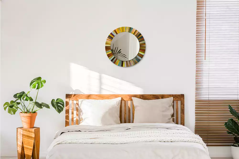 Lustro z drukowaną ramką z motywem kolorowych promieni