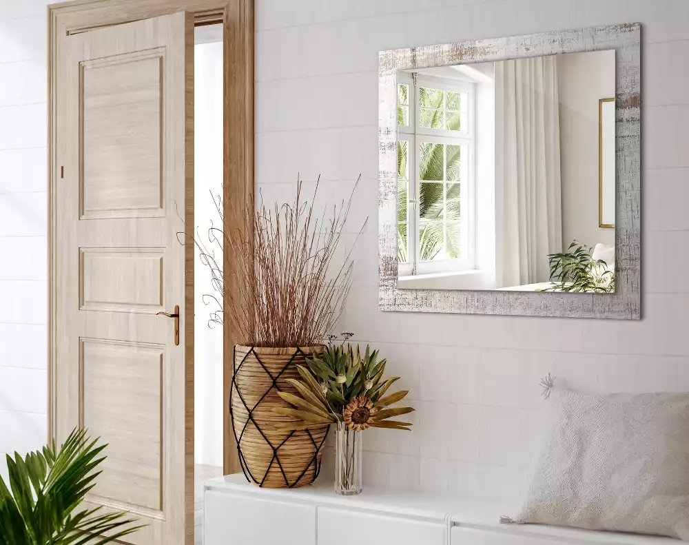 Lustro z nadrukiem w motywie starego drewna