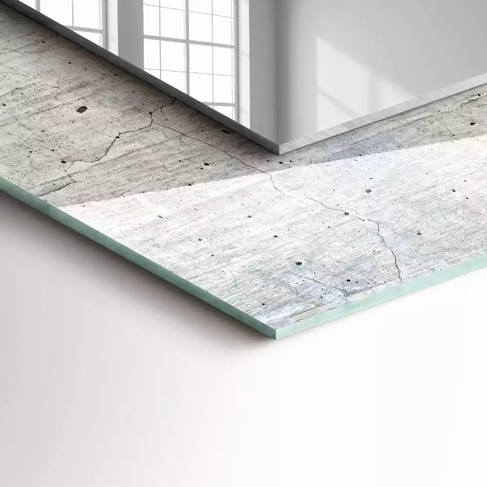 Lustro dekoracyjne prostokątne z nadrukiem przedstawiającym popękaną betonową ścianę