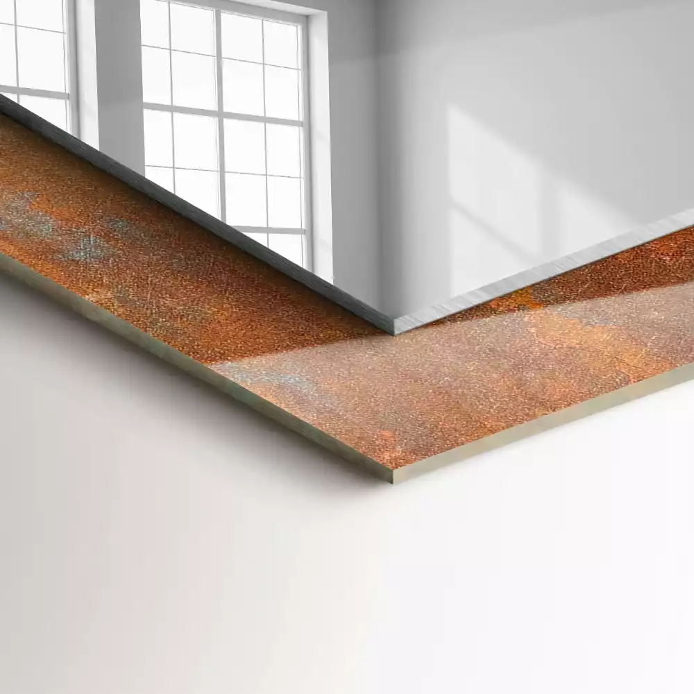 Lustro dekoracyjne z nadrukiem w motywie rdzy o metalicznej powierzchni