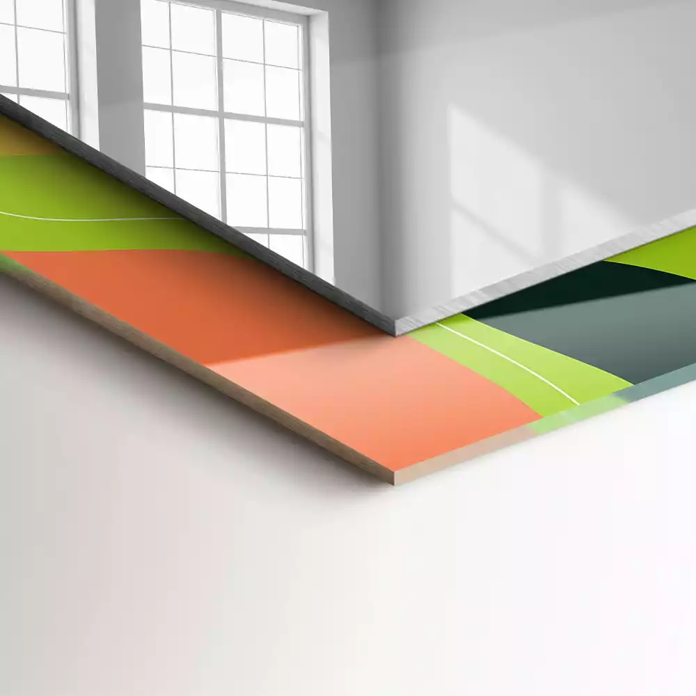 Lustro z nadrukiem o abstrakcyjnych, kolorowych wzorach