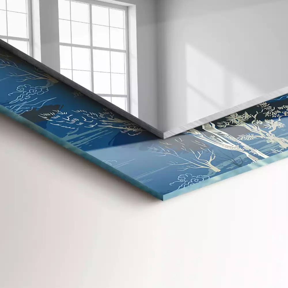 Lustro z nadrukiem przedstawiającym drzewa i krajobraz